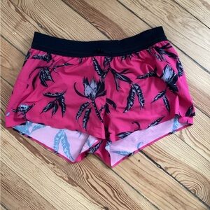 Kanji Floral Hot Pink and Black Shorts women’s size small